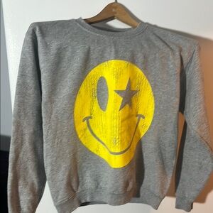 Men's Gray Crewneck Sweater with Yellow Smiley Face